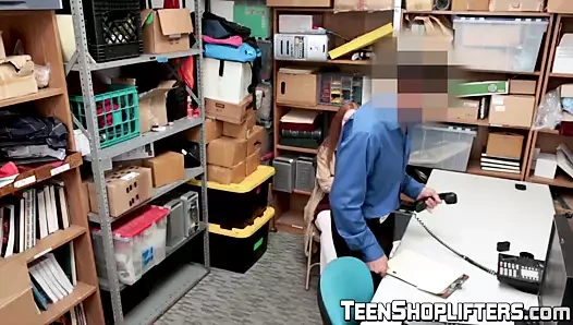 bebeğim amerika'ya mağaza hırsızlığı yapmak ve güvenlik görevlilerini sikmek için geldi