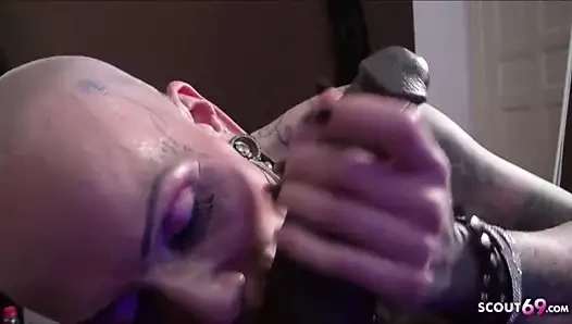 Porno yıldızı kitty core büyük siyah horoz ile Creampie seks yapıyor – almanca