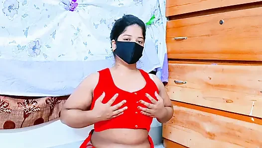 Genç güzel solo Hintli Bengalli desi kız vajinasında patlıcanla mastürbasyon yapıyor