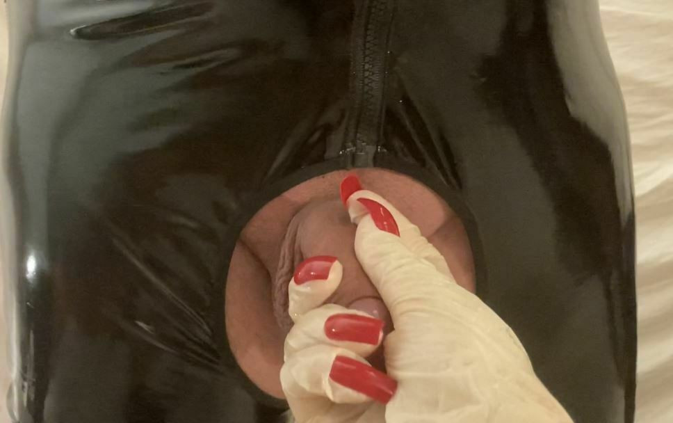 Uzun tırnaklar Fetiş eldiven handjob ve katır shoejob