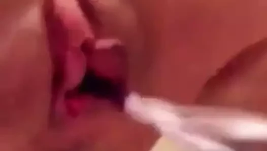 sekiz külot içinde KEDİ