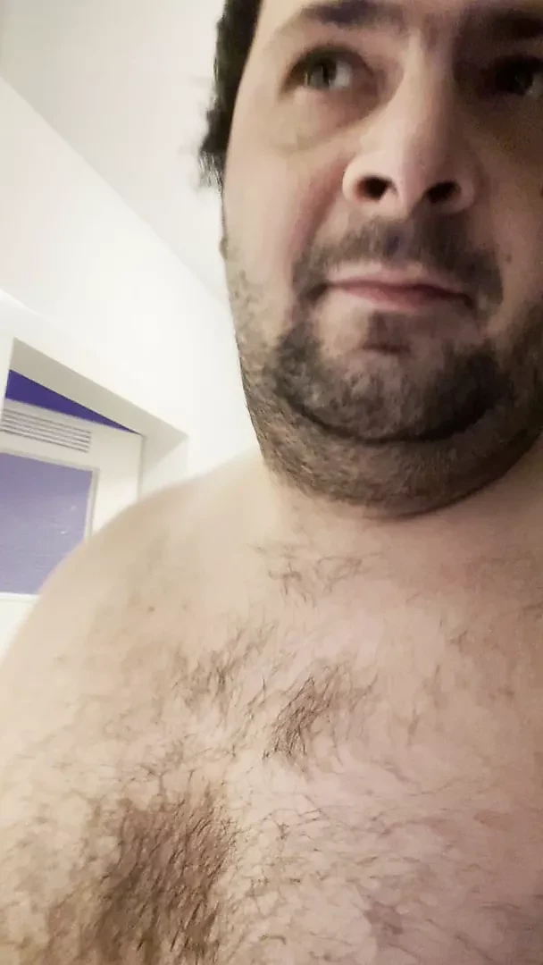 Ich schaue nackt nach Post!