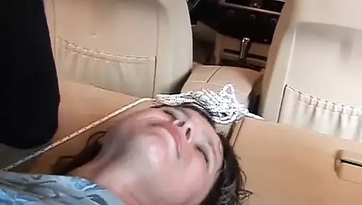 Çekici Alman zenci sürtük büyük zenci yarağıyla sert sikişiyor