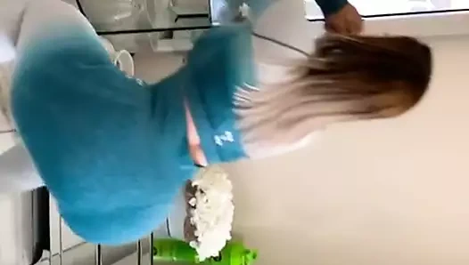 Yani lanet olası iyi kalçalar, eşek, memeler1