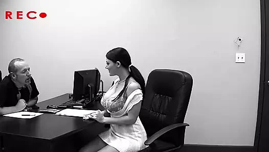 İngiliz sürtük büyük sert yarağa biniyor