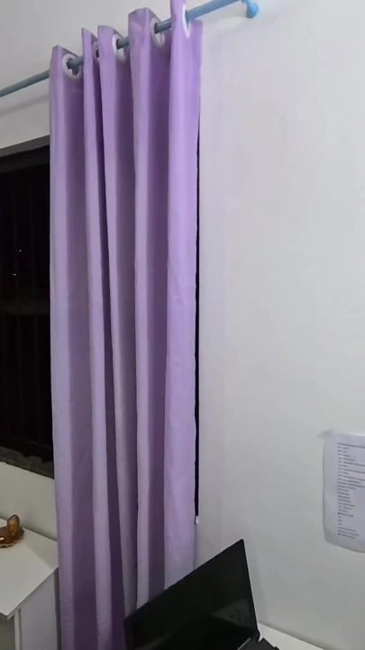 Bir pratisyen hekim tarafından karın bölgesi tıbbi muayenesi. | Klip 2