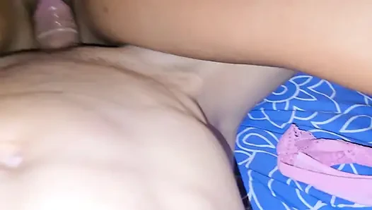 Sonunda seksi komşumla yatıyorum