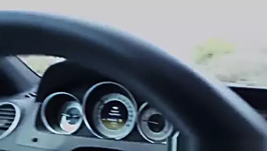 Ateşli büyük memeli Asyalı orta yaşlı seksi kadın