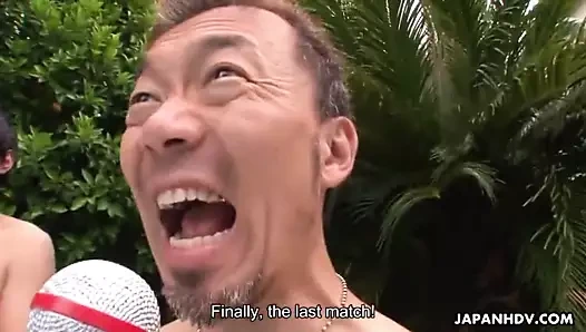 Fışkırtmaya ve fışkırmaya başlamak için orospuları parmaklamak