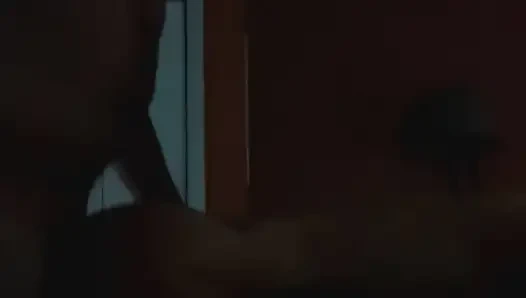 Üvey kız kardeş büyük seksi götünü sert domaltarak sikiyor