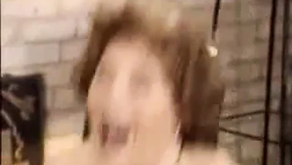 Alman baronesi hizmetçisini baştan çıkarıyor