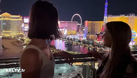 Las Vegas'ta lezbiyen eğlencesi