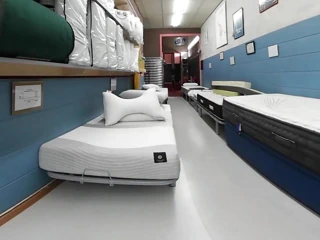 Yatakları test edip yemeyi seviyorum.