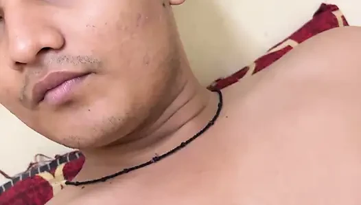 Genç adam Hintli