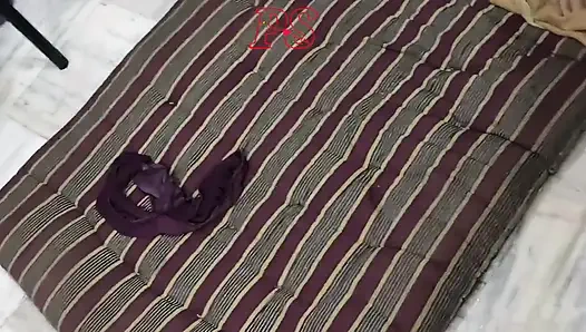 Trío indio follando anal en videos