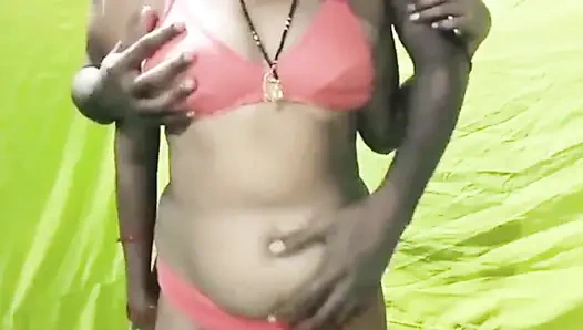 Kayınbiraderi seks yapıyor, seks yapıyor ve evli baldızla romantik bir şekilde konuşuyor