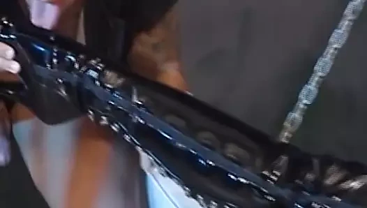 Şişman göt Alman bayan hoşlanır ona iki vahşi piçler