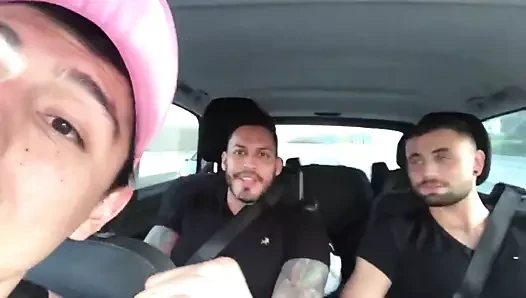 auto amigo haciendose la paja viktor rom