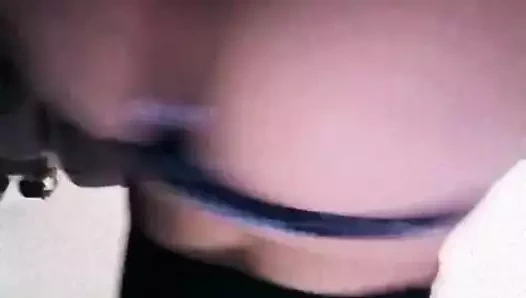 Nicol 1012 dövmeli kız eğlenmek istiyor