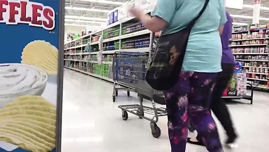 Asosyal lezbiyen iri güzel kadın