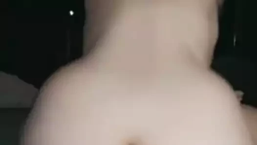 Erkek ve kız kardeş şehre gitmek