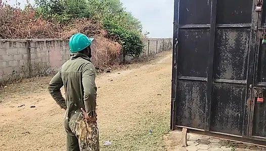 Biraz amcık yemek için iş kıyafetlerinin içinde eve koş