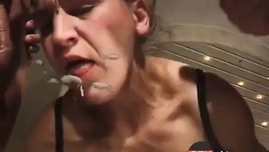 Orta yaşlı seksi kadın koca zenci yarağıyla aldatıyor olgun sürtük zenci sert aşk dölü