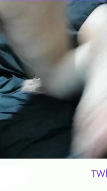 Захватывающий момент из "ЛИЖИ МОИ СТУПНИ - ТРАХНИ МОИ СТУПНИ - ФУТ-ФЕТИШ - КИСКА ПАЛЬЦАМИ - КАМШОТ - ТУРЕЦКИЕ СТУПНИ - ТУРЕЦКАЯ МИЛФА- "