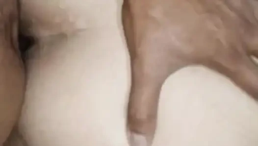 Napatuwad tuloy ako kahit mahal na araw.