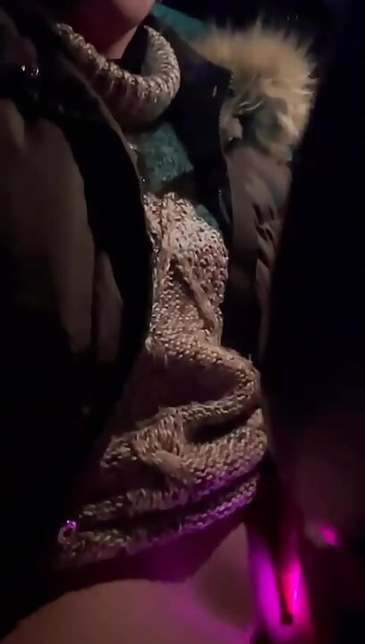 Açık havada kadın orgazmı