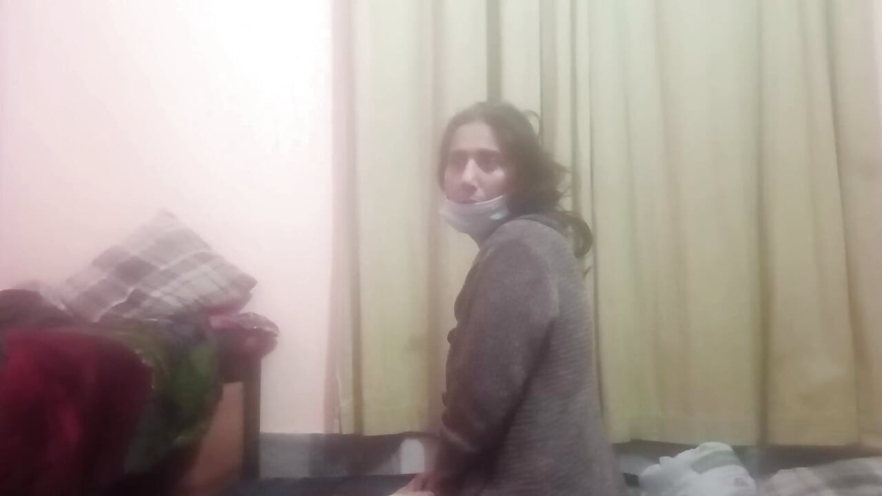 Anal sikişiyor çok ateşli üvey kız kardeş üvey erkek kardeşiyle çok götlü ateşli delik