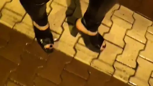 Aşırı platform katırlarında ıslak yürüyüş