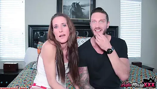 Yaramaz orta yaşlı seksi kadın sofie marie kocasını koca sikli adamla aldatıyor