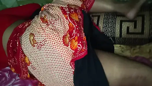Горячая тетушка первый раз дези Bangla