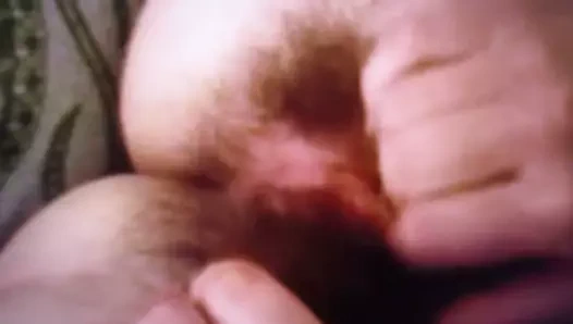 Karımın kıllı amcığı.