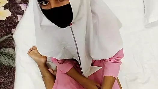 Amatör çift ev yapımı sikişiyor