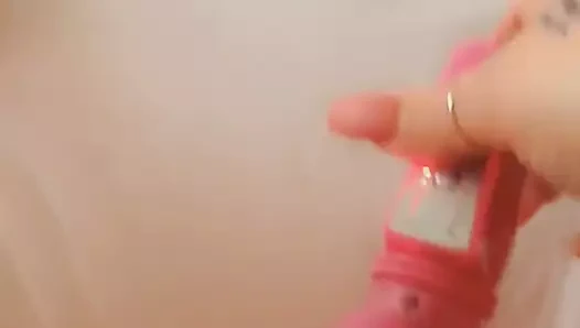 Yeni oyuncak denemek