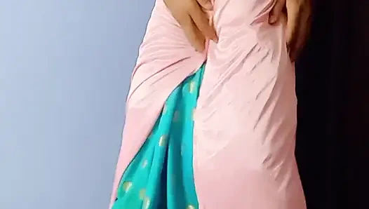 Muhteşem üvey anne seksi saten. Mavi sari