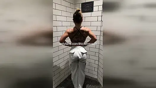 AMCıK TEŞHIRI - GENÇ KıZıN YOGA RUTINI YANLıŞ GIDIYOR