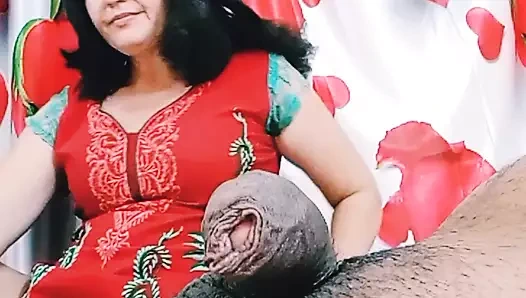 Ateşli sikişen orta yaşlı seksi kadın bedava eğlence arıyor