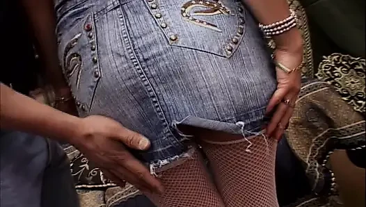 Orta yaşlı seksi kadın 07 - ateşli anneler iş başında