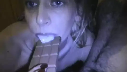 çikolata üzerinde boşalan