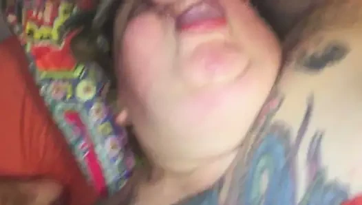 bbw en sevdiği şeyi yapıyor