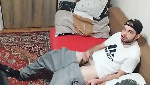 Yatak odamda mastürbasyon yapıyorum