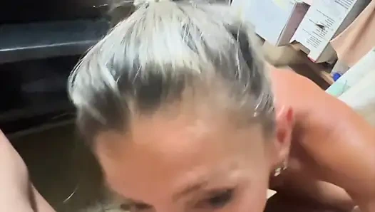 Komşuyla sikişiyor