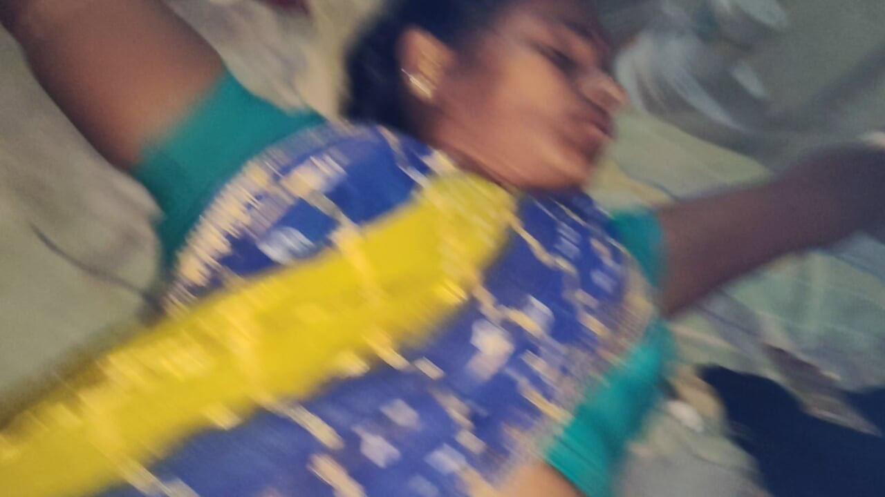 Hintli köylü tamil teyze sikişiyor