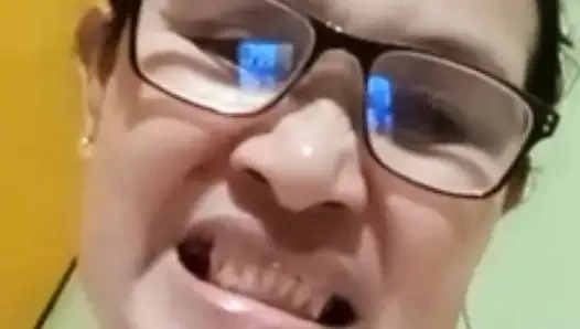 Bu ayın sonunda geceleri görüntülü görüşme yapıyoruz