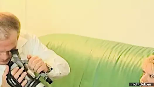 Sikişmek için baştan çıkarmak, utangaç kız porno ilk kez castin