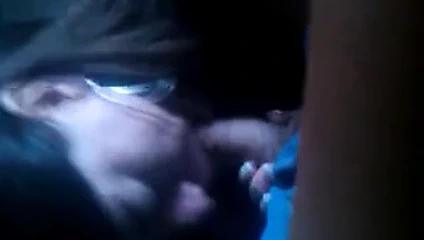 Amy yine devam ediyor. ve tekrar.