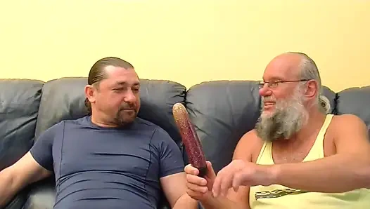 Üvey baba ve erkek arkadaşımla seks